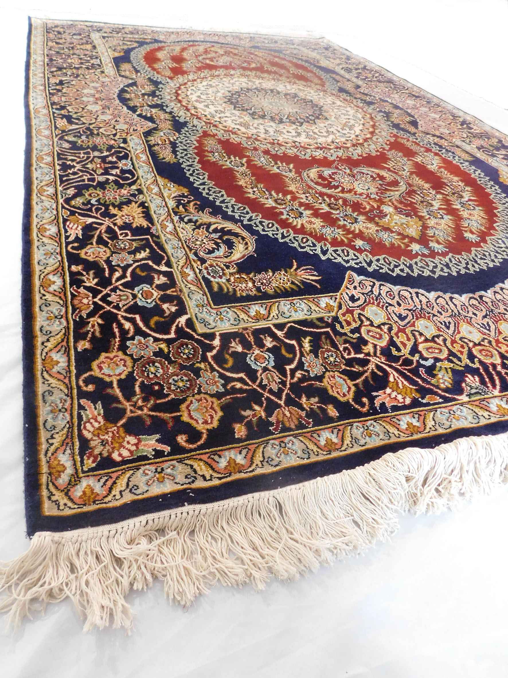 Size 4x 6  feet's Hand-made Carpet(KE 10)