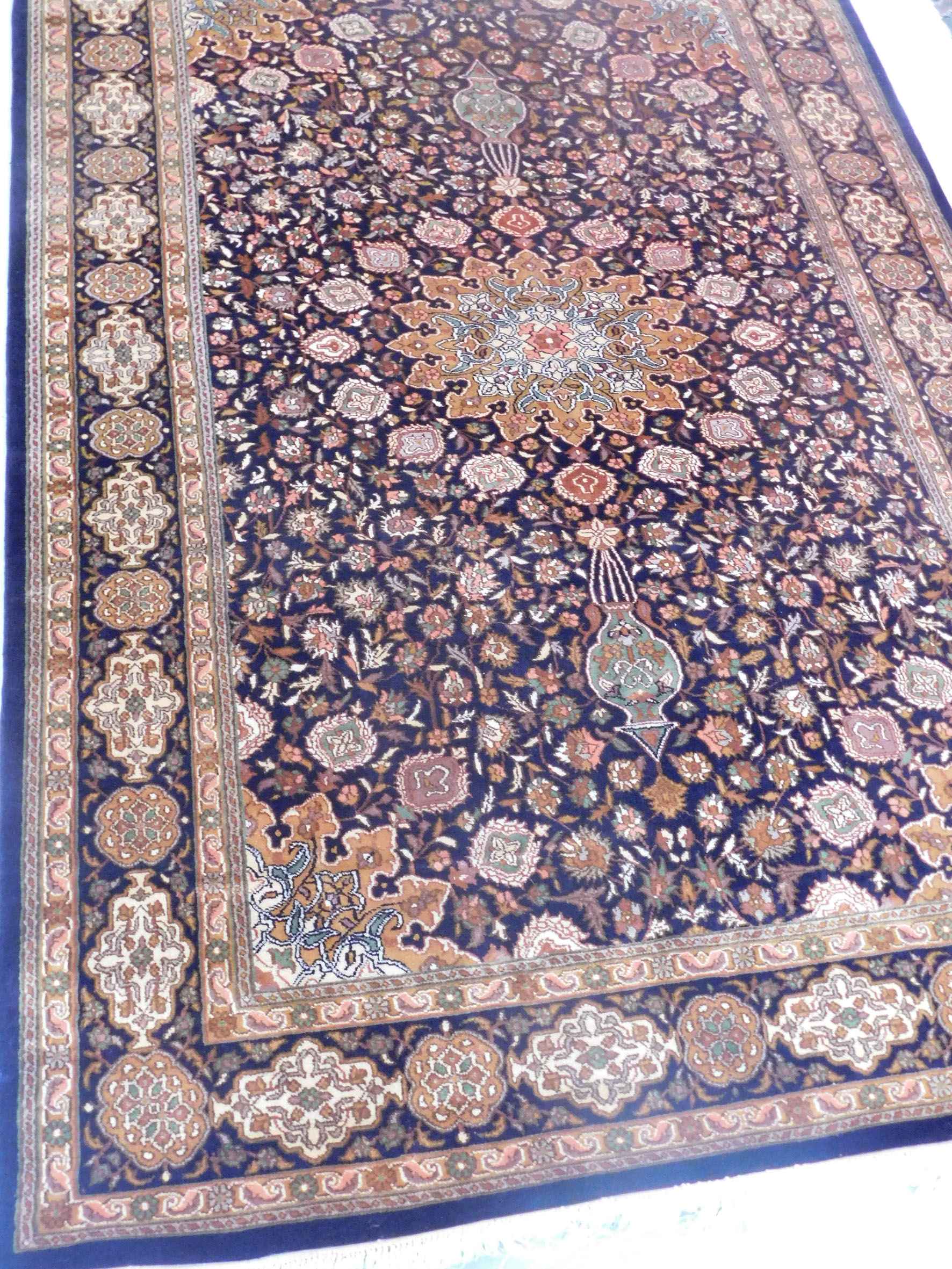 Size 4x 6 feet's Hand-made Carpet(KE 11)