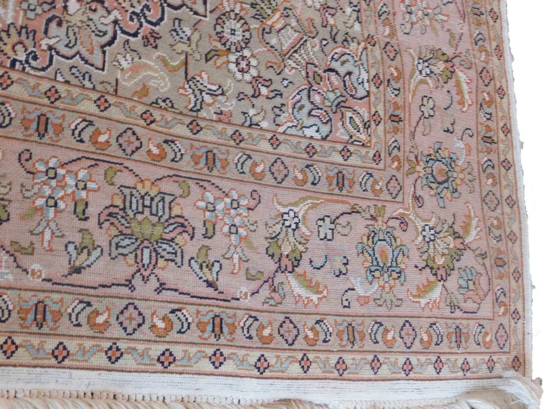 Size 4x 6  feet's Hand-made Carpet (KE 15)