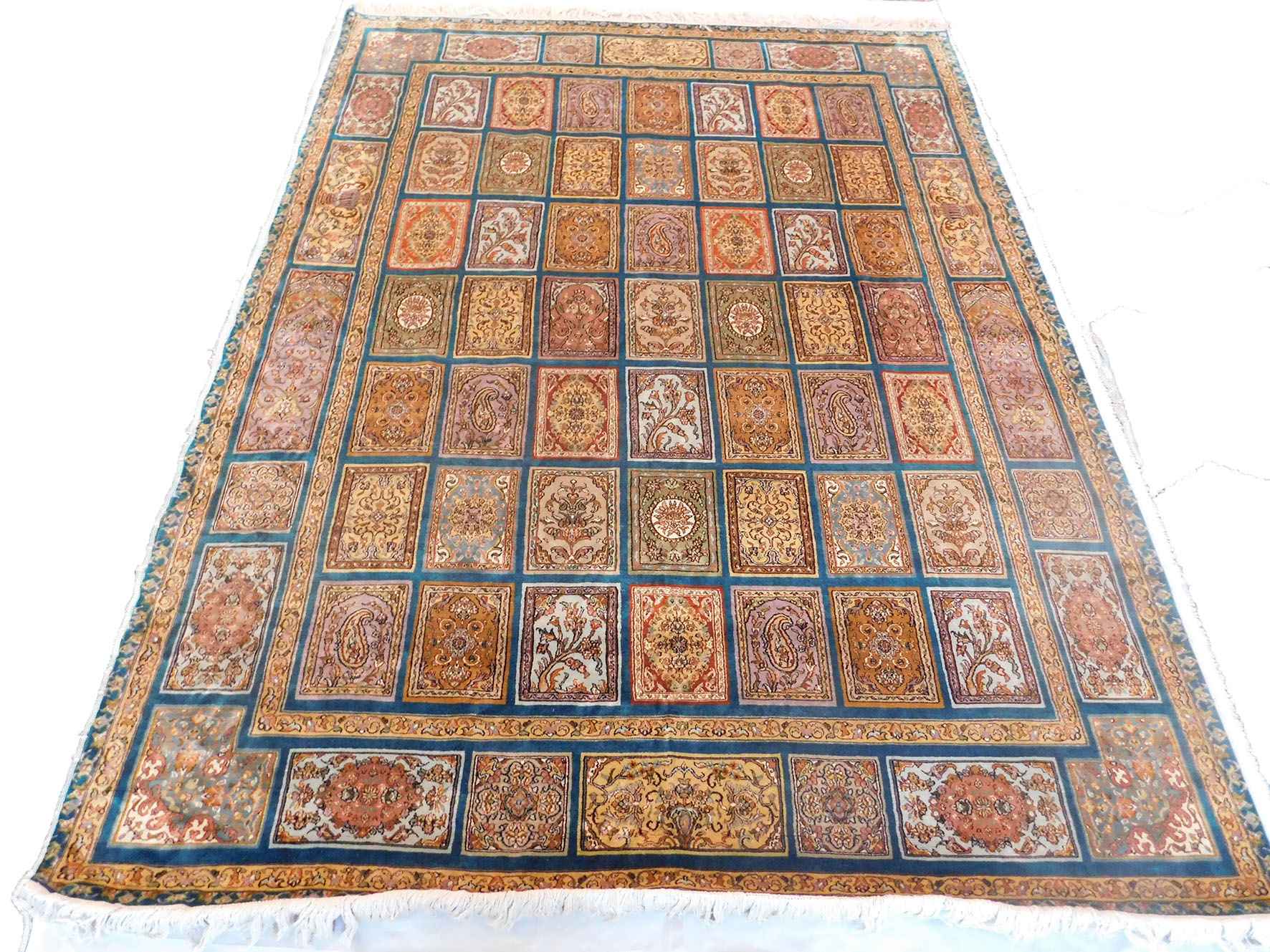 Size 5x7 feet's Hand-made Carpet (KE 20)