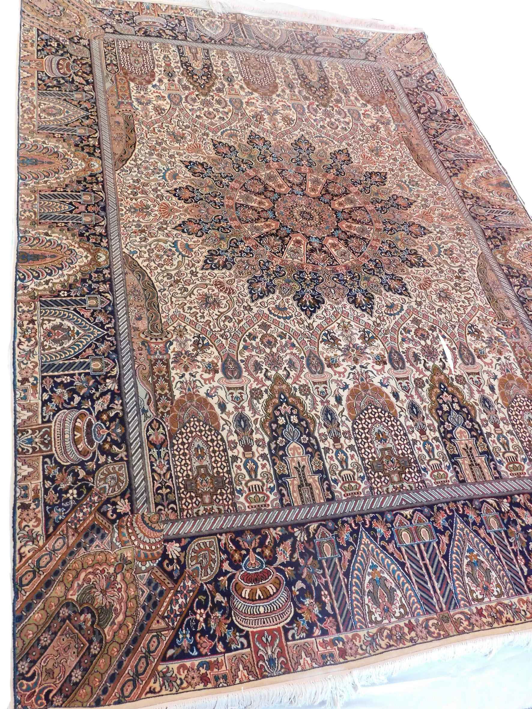 Size 5x 7  feet's Hand-made Carpet (KE 23)