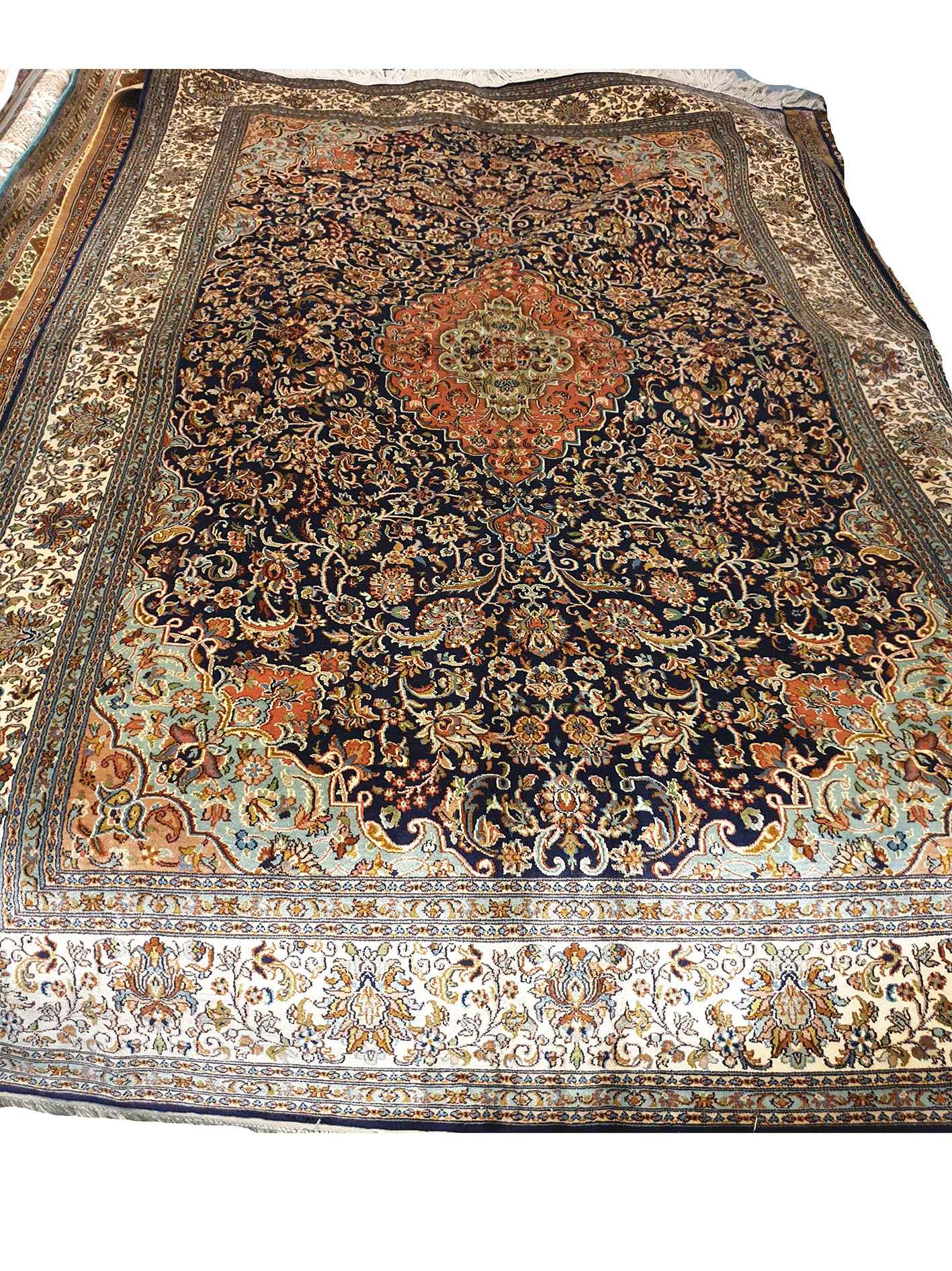 Size 4x 6 feet's Hand-made Carpet(Silk-Weave-Silk-base)-(KE-58)