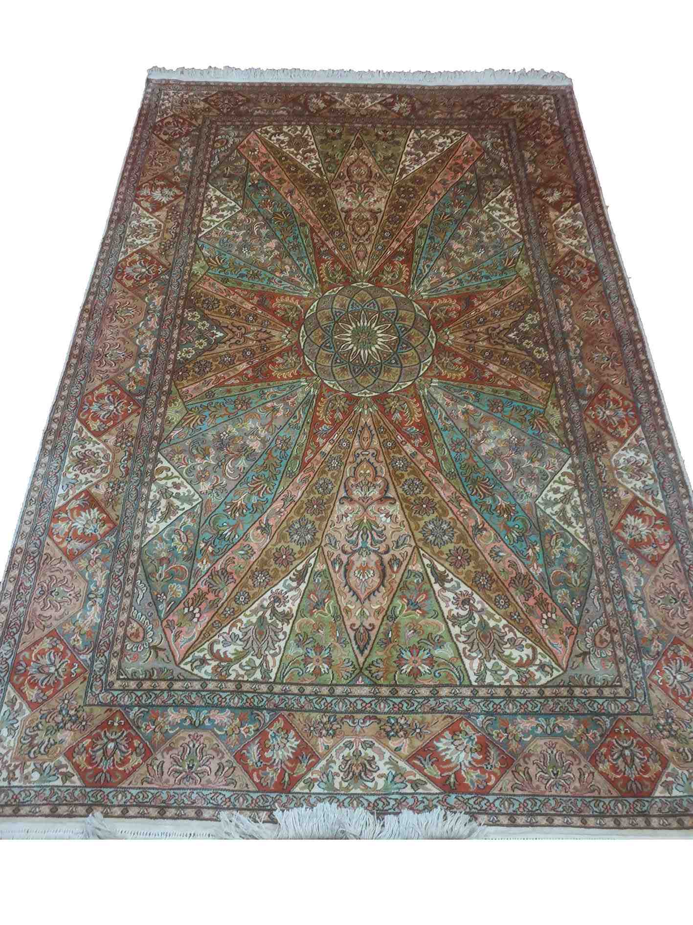 Size 4x 6  feet's Hand-made Carpet(Silk-Weave-Silk-base)-(KE-43)